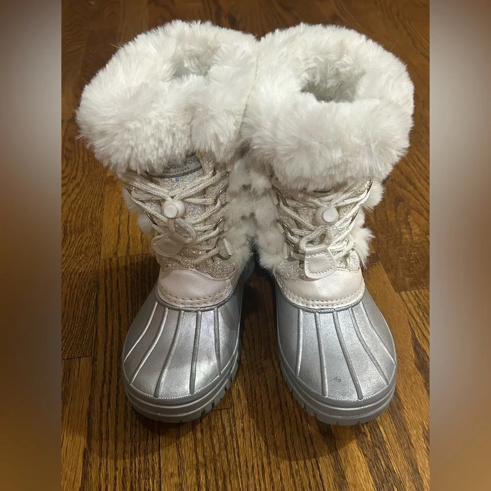 London Fog Glitter Faux Fur Snow Boots Silver White Winter Waterproof Size 2